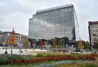 Slika 29b Zgrada NBS sa pjacete na Trgu Slavija